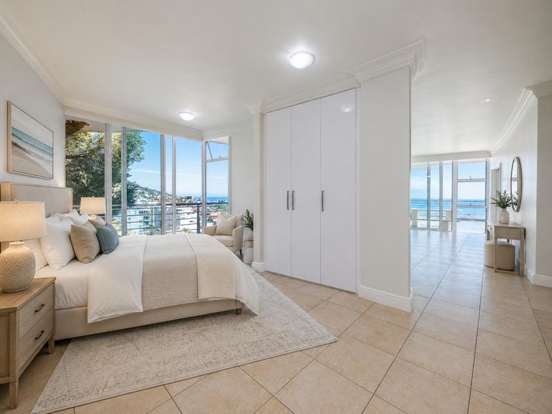3 Bedroom Property for Sale in Sea Point Western Cape